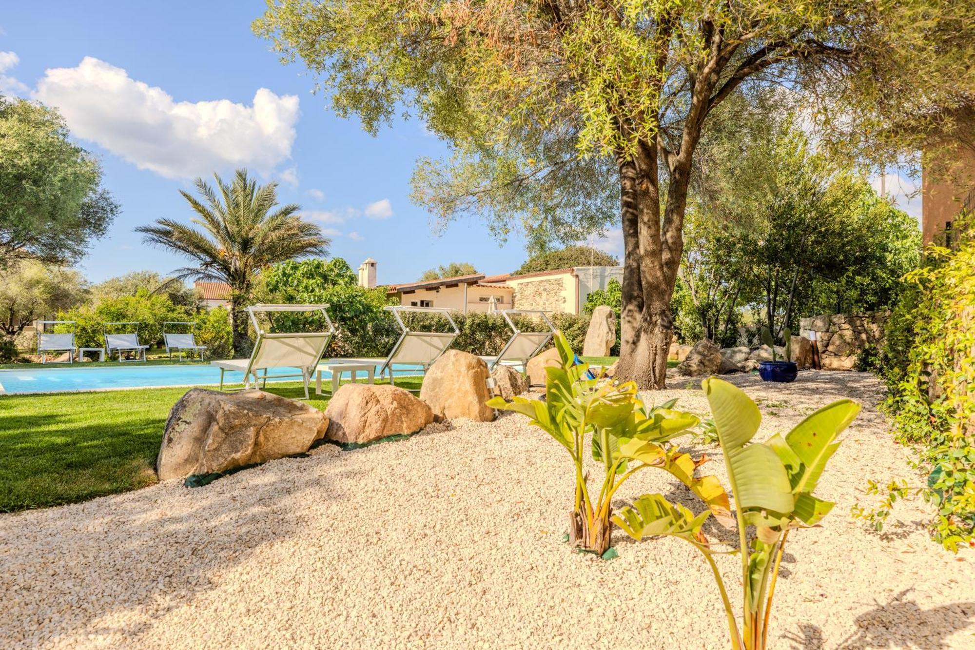 דירות Stazzo San Teodoro Piscina Condivisa מראה חיצוני תמונה